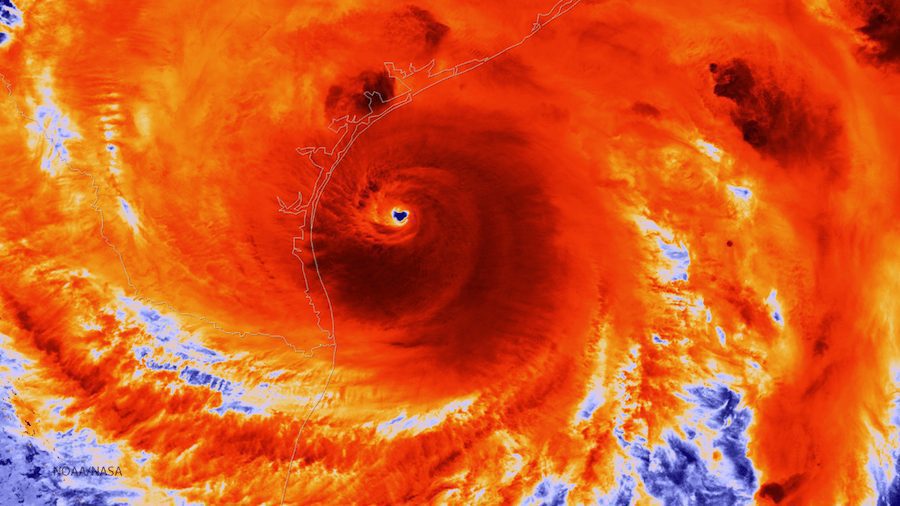 Hurricane Harvey bears down on Texas